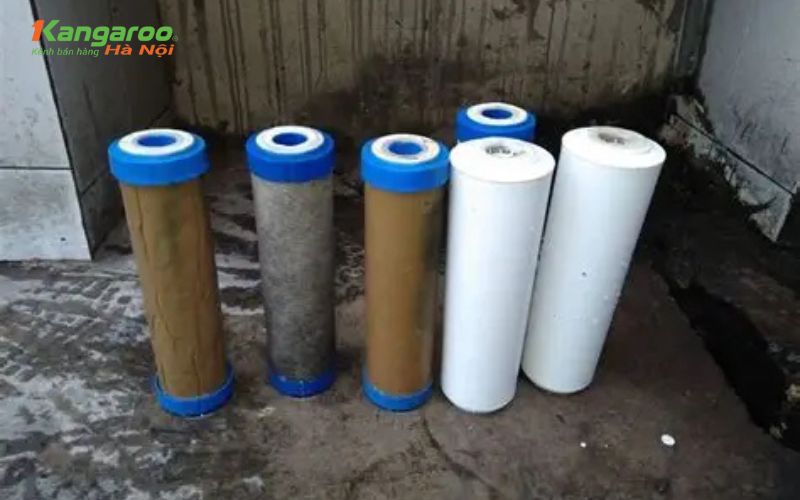 Lõi lọc bị bám cặn do không thay đúng định kỳ